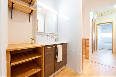 ハピネスホーム(株)坂井建設の施工事例「<嬉野市注文住宅:F様邸:木の香>家族が集まるヌックのある家」の画像7