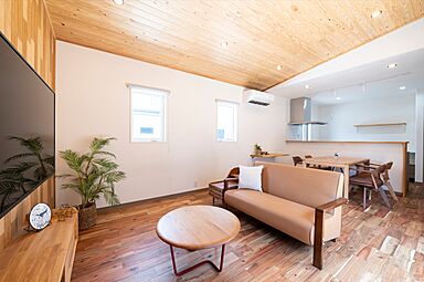 ハピネスホーム(株)坂井建設の施工事例「<大和町注文住宅:M様邸:木の香>「いま」と「これから」を考えた中庭のある平屋」の画像1