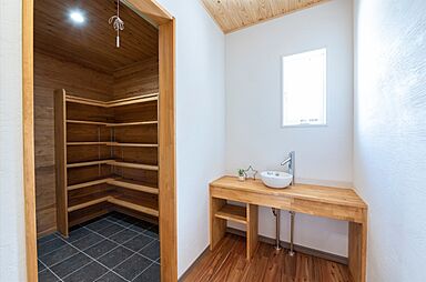 ハピネスホーム(株)坂井建設の施工事例「<大和町注文住宅:M様邸:木の香>「いま」と「これから」を考えた中庭のある平屋」の画像8