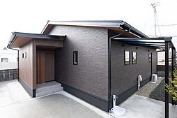 ハピネスホーム(株)坂井建設の施工事例「<佐賀市注文住宅:C様:木の香>造作家具があふれた29坪平屋の家」の画像