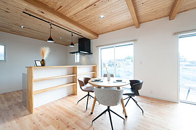 ハピネスホーム(株)坂井建設の施工事例「〈白石町注文住宅:T様:木の香〉木の香りがする回遊動線のお家」の画像3