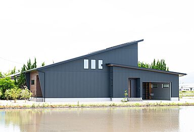 ハピネスホーム(株)坂井建設の施工事例「<神埼市注文住宅:M様:木の香>40代のお手本!これぞ夢のオーダーメイド住宅」の画像