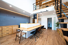 ハピネスホーム(株)坂井建設の施工事例「<神埼市注文住宅:M様:木の香>40代のお手本!これぞ夢のオーダーメイド住宅」の画像2