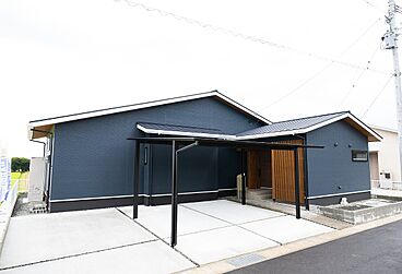 ハピネスホーム(株)坂井建設の施工事例「<佐賀市注文住宅:木の香:M様>心地よさがつづく平屋」の画像