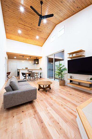 ハピネスホーム(株)坂井建設の施工事例「<佐賀市注文住宅:木の香:M様>心地よさがつづく平屋」の画像1