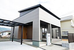 ハピネスホーム(株)坂井建設の施工事例「<佐賀市注文住宅:木の香:K様>光と風が通う、木格子床のある家」の画像