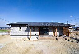 ハピネスホーム(株)坂井建設の施工事例「<佐賀市注文住宅:木の香:O様>しまう場所から考えた片付く平屋」の画像