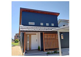 HOME CRAFTの施工事例「上下階のつながりを重視した家」の画像1