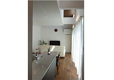 シンプルモダンスタイルのリビング HOME CRAFTの事例画像