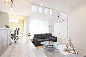 wonder HAUS 所沢ハウジングステージ店の施工事例「ダウンフロアとスキップフロアのあるお家」のメイン画像