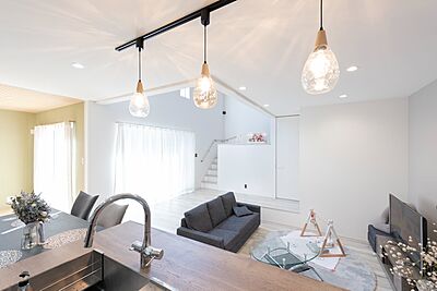 シンプルモダンスタイルのリビング wonder HAUS 所沢ハウジングステージ店の事例画像