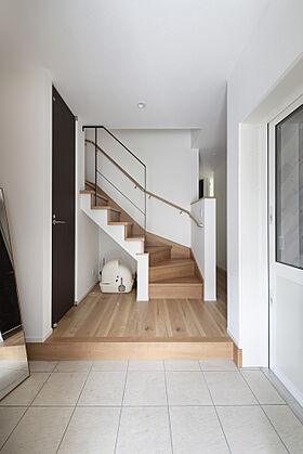 wonder HAUS 川越ハウジングギャラリー店の施工事例「広々インナーガレージ&バルコニー」の画像5