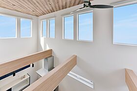 wonder HAUS 川越ハウジングギャラリー店の施工事例「ブルーが映える大型吹き抜けで家族の心も空間もつなぐ」の画像5