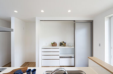 wonder HAUS 川越ハウジングギャラリー店の施工事例「暮らしが楽しくなる勾配天井の平屋」の画像5