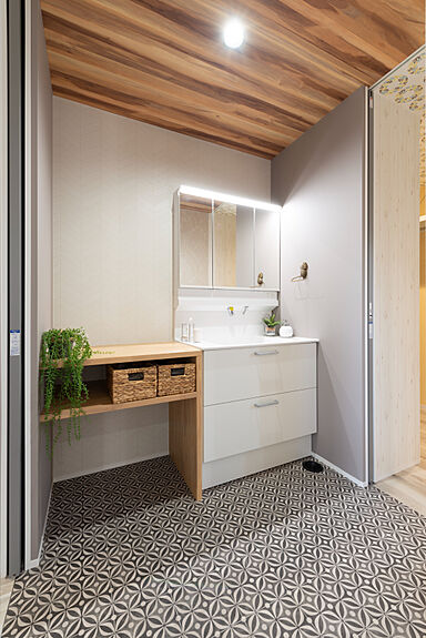 wonder HAUS 所沢ハウジングステージ店の施工事例「大きな吹き抜けのあるアーリーアメリカンな平屋」の画像6