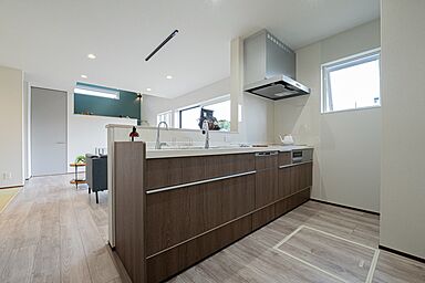 wonder HAUS 川越ホームスミスショウ店の施工事例「スキップフロアと時短が叶う動線」の画像2