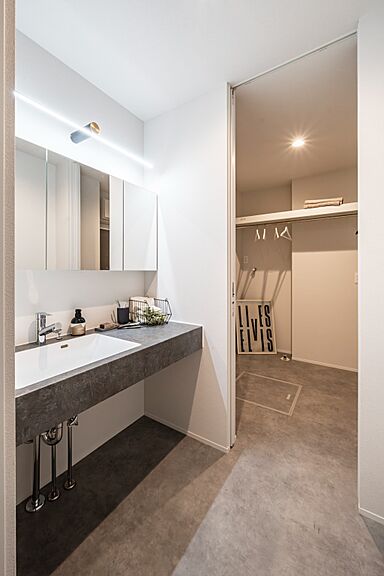 wonder HAUSの施工事例「強いからこそ、美しい。SE構法のガレージハウス。」の画像4