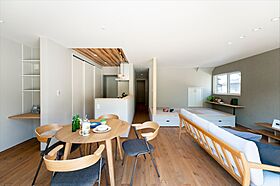 IZUMI MUKU-NO-IEの施工事例「お家キャンプとBBQが楽しめる家」の画像2