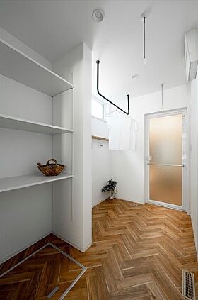 IZUMI MUKU-NO-IEの施工事例「お家キャンプとBBQが楽しめる家」の画像8