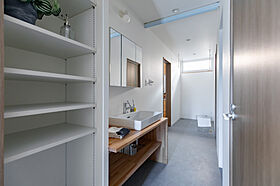 IZUMI MUKU-NO-IEの施工事例「完璧おかえり動線の家」の画像4