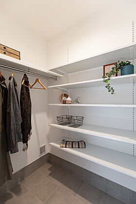 IZUMI MUKU-NO-IEの施工事例「完璧おかえり動線の家」の画像5