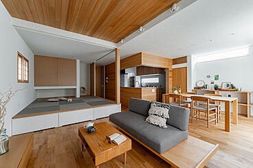 IZUMI MUKU-NO-IEの施工事例「家事ラクを追求したタイパがいい家」の画像