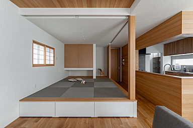 IZUMI MUKU-NO-IEの施工事例「家事ラクを追求したタイパがいい家」の画像2