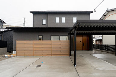 IZUMI MUKU-NO-IEの施工事例「家事ラク&地震に強い家」の画像