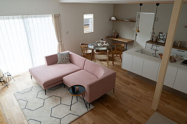 IZUMI MUKU-NO-IEの施工事例「家事ラク&地震に強い家」の画像1