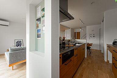 IZUMI MUKU-NO-IEの施工事例「『家事シェア』でママの負担を軽くする家」の画像4