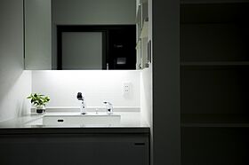 サンエルホームの施工事例「2階建て|3LDK|松山市|白を基調とした吹き抜けのある家」の画像4