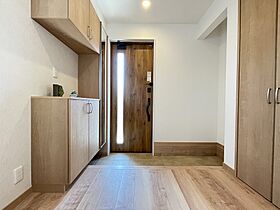 サンエルホームの施工事例「2階建て|3LDK|松山市|共働き夫婦が選んだ木の温もりあふれる家」の画像1