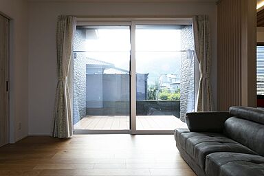 NEOデザインホームの施工事例「家事ラク動線を考えた、家族が集まる広々LDKの家」の画像3