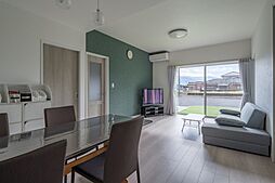 NEOデザインホームの施工事例「庭へとつながるリビングがある平屋の家」の画像