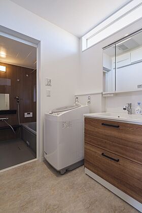 NEOデザインホームの施工事例「庭へとつながるリビングがある平屋の家」の画像7