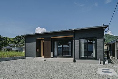 NEOデザインホームの施工事例「2軒目だから実現!シンプルで上質な平屋暮らし」の画像