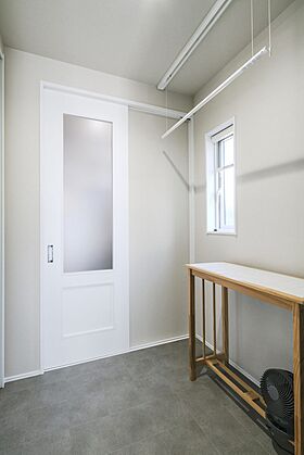 NEOデザインホームの施工事例「2軒目だから実現!シンプルで上質な平屋暮らし」の画像8