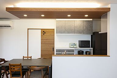 NEOデザインホームの施工事例「さんかく屋根の大きな吹き抜けがある平屋」の画像5