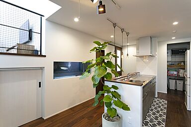 NEOデザインホームの施工事例「アクアリウムのある暮らし」の画像2