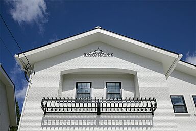 NEOデザインホームの施工事例「フレンチスタイルで描く理想のマイホーム」の画像1