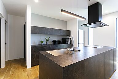 NEOデザインホームの施工事例「平屋の魅力を生かしたシームレスな住空間」の画像4