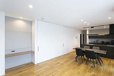 NEOデザインホームの施工事例「平屋の魅力を生かしたシームレスな住空間」の画像5