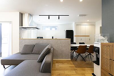 シンプルモダンスタイルのリビング NEOデザインホームの事例画像