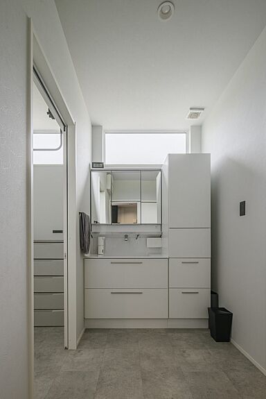 NEOデザインホームの施工事例「自然の中でのびのび子育て、ストレージルームのある平屋」の画像6