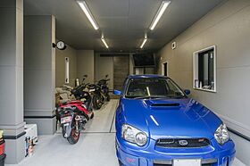 NEOデザインホームの施工事例「敷地21坪に建つ、3階建てビルトインガレージハウス」の画像1