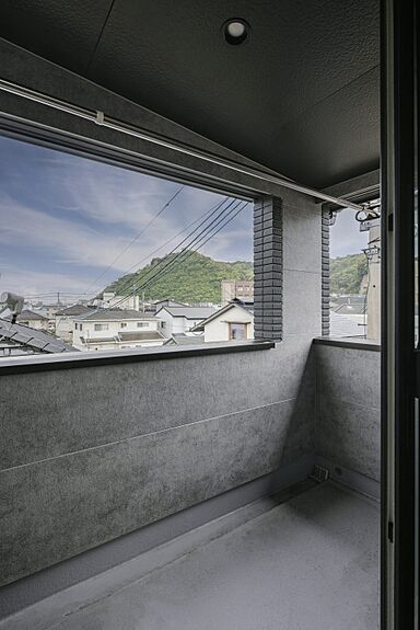 NEOデザインホームの施工事例「敷地21坪に建つ、3階建てビルトインガレージハウス」の画像8