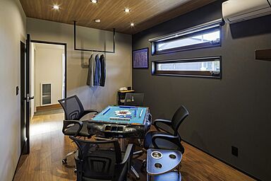 NEOデザインホームの施工事例「気兼ねなく仲間を呼べる「趣味」も「暮らし」も快適な平屋」の画像1