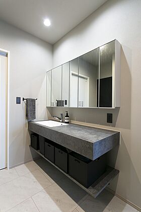 NEOデザインホームの施工事例「高台に建つ眺めの良い家」の画像8