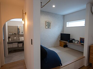 NEOデザインホームの施工事例「それぞれの暮らしが、心地よくつながる二世帯住宅」の画像4