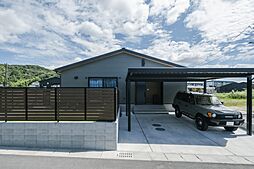 【アキュラホーム 岡崎南展示場】@JR東海道本線「西岡崎」駅そば 2世帯にしかできない丁寧な暮らしの施工事例「沢山のモノもスッキリ!「趣味」と「暮らし」が共存する平屋」の画像